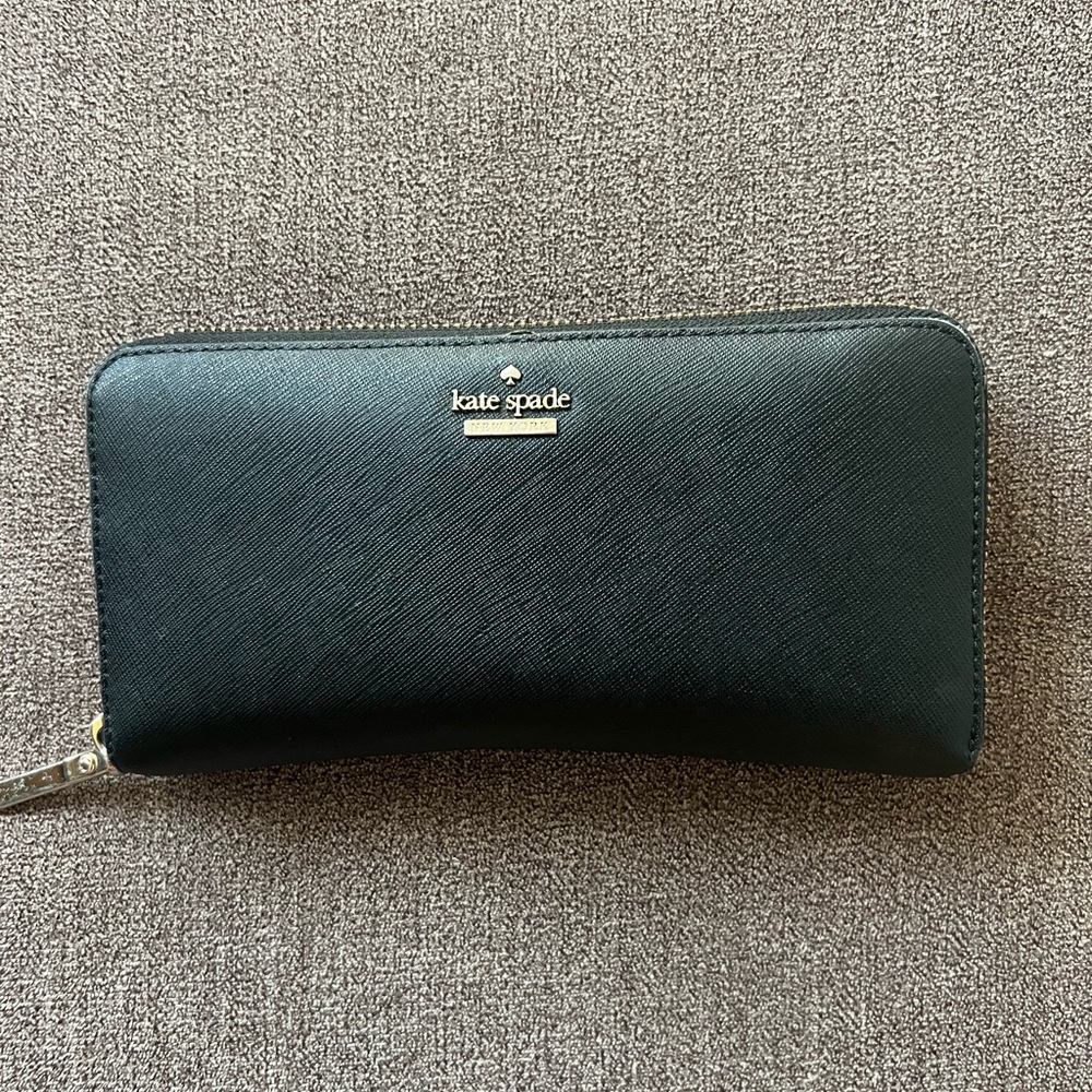 Kate Spade Black and Gold Wallet